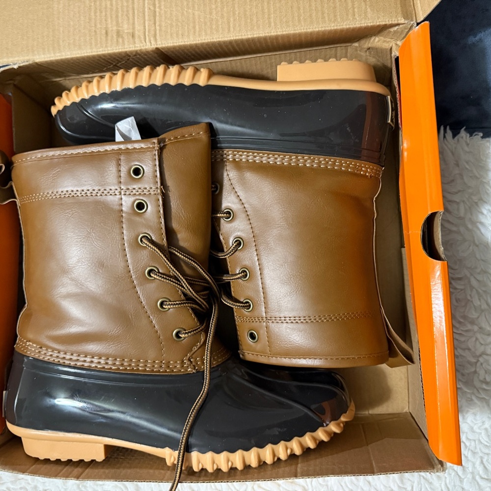 Duck boot